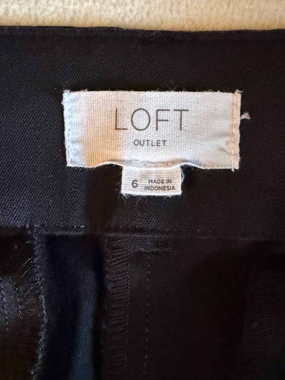 LOFT Black Slim Ankle Pants - Picture 3 of 7